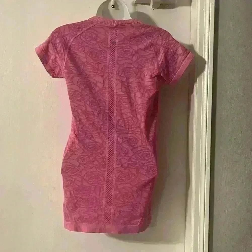 Lululemon shirt - Picture 2 of 6